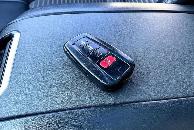 Used 2022 Toyota Highlander XSE image 36