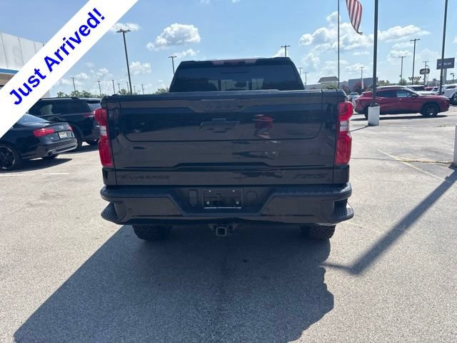 Used 2022 Chevrolet Silverado 1500 ZR2 w/ Technology Package AWD/4WD image 4