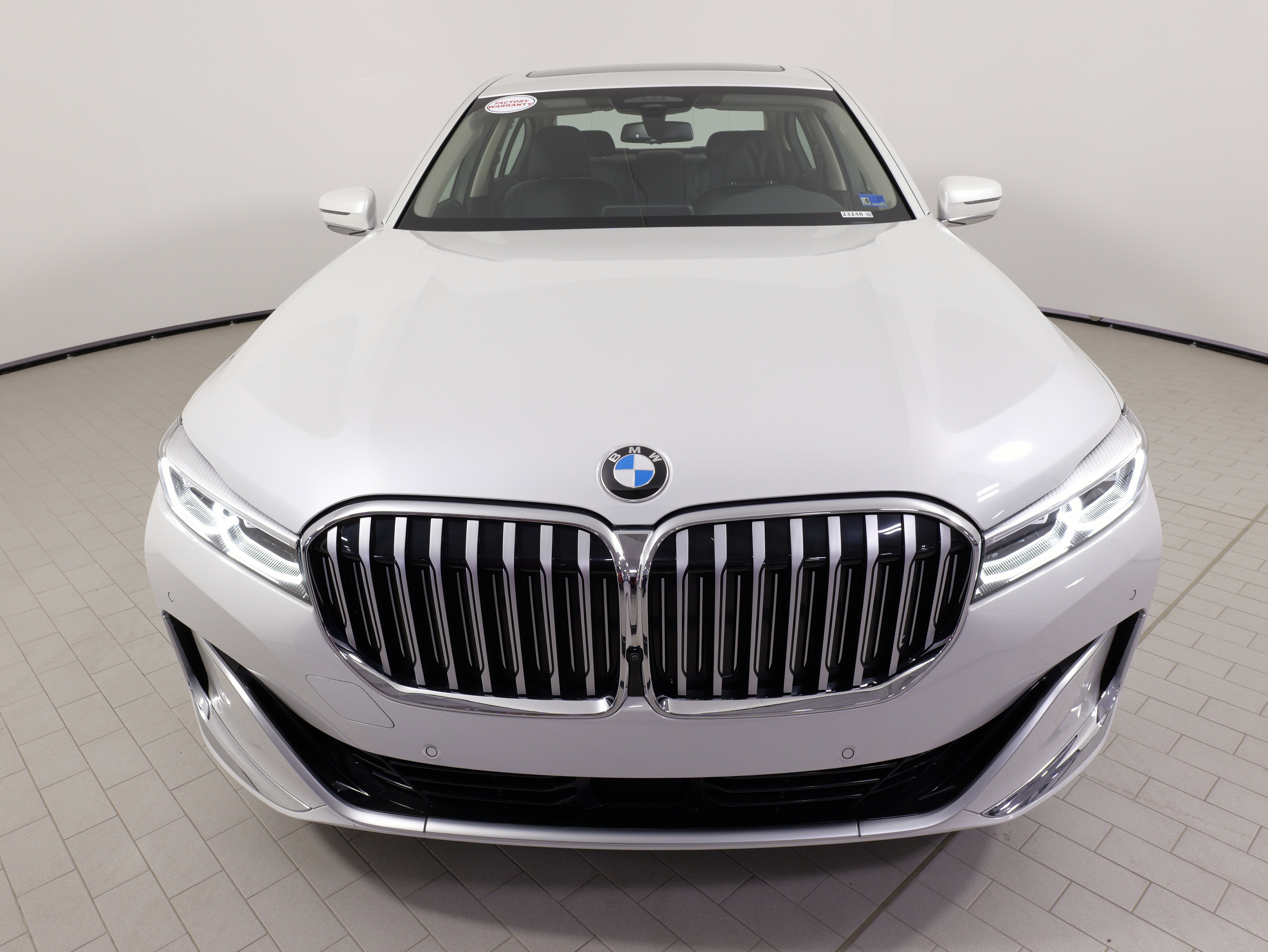 Used 2022 BMW 740i xDrive image 5