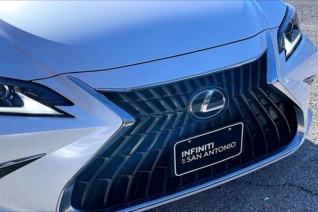 Used 2024 Lexus ES 350 w/ Premium Package FWD image 37