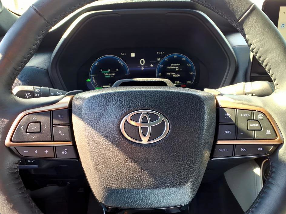 Certified 2025 Toyota Grand Highlander AWD Hybrid image 24