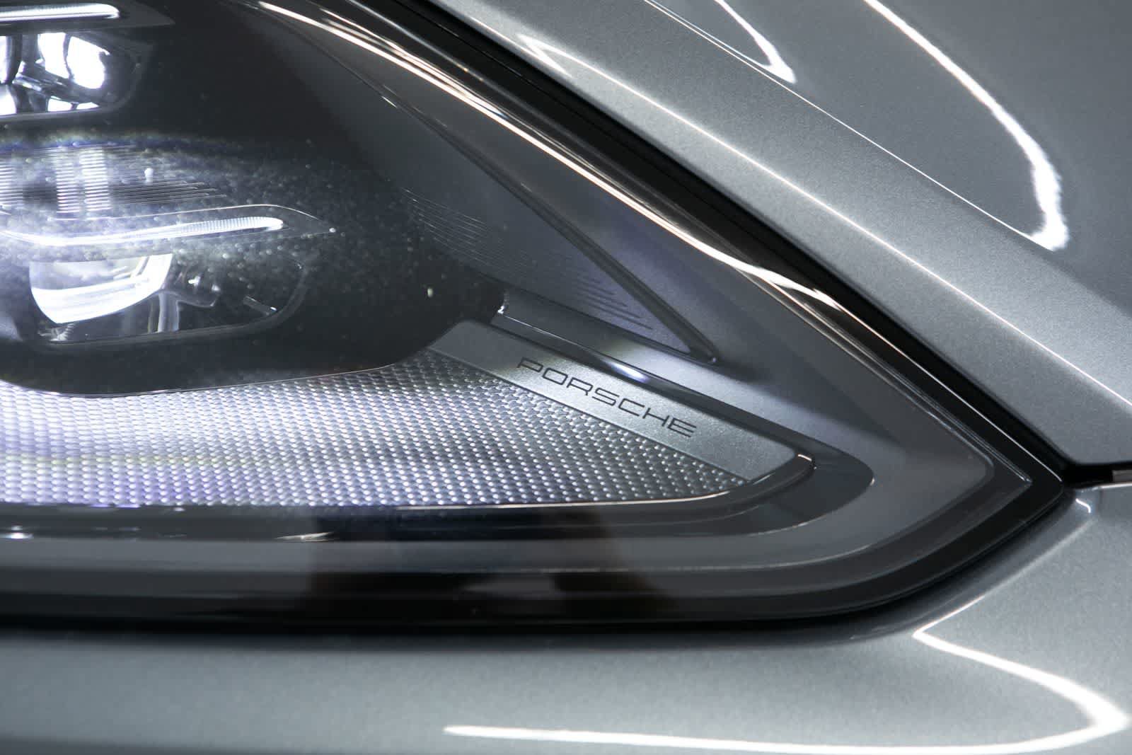 New 2026 Porsche Cayenne GTS AWD/4WD image 16