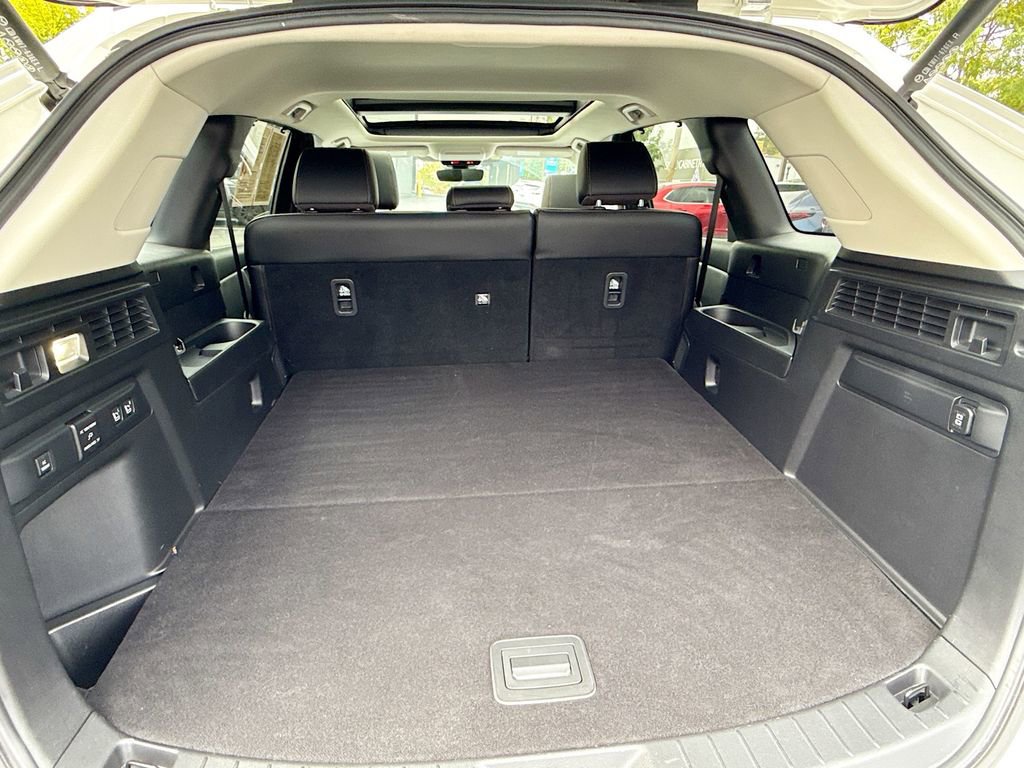 Used 2025 MAZDA CX-70 Plug-In Hybrid w/ Premium Pkg image 31