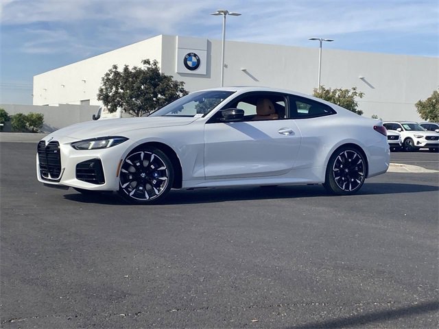 New 2025 BMW M440i Coupe w/ Driving Assistance Package image 2