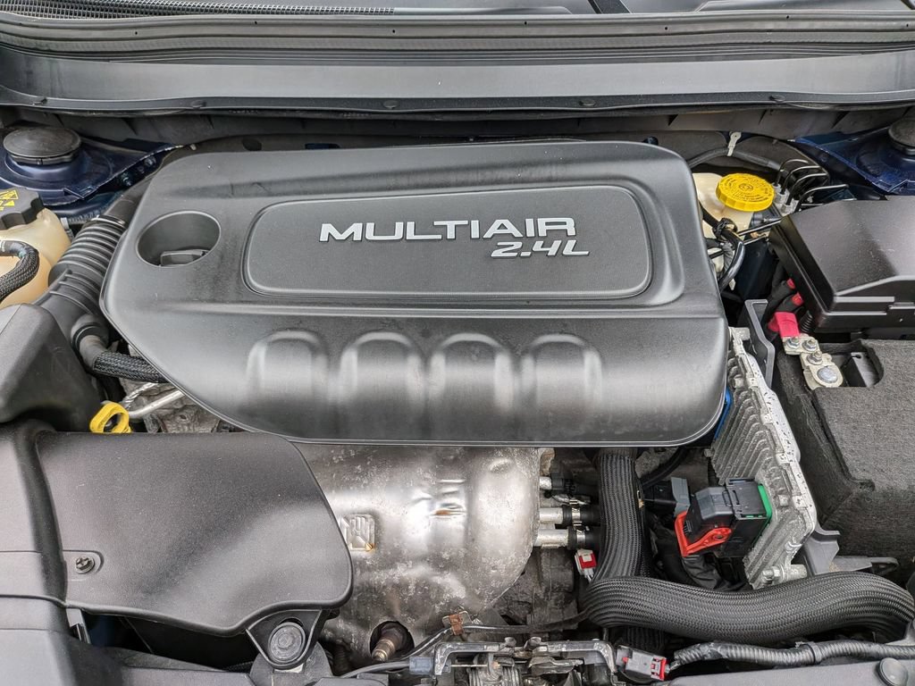 Certified 2016 Jeep Cherokee Limited AWD/4WD image 28