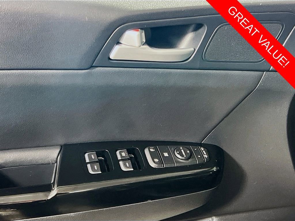 Certified 2019 Kia Sportage EX image 18