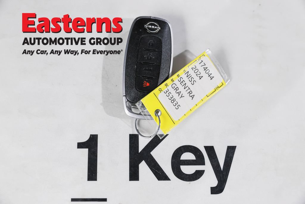 Used 2024 Nissan Sentra SV FWD image 27
