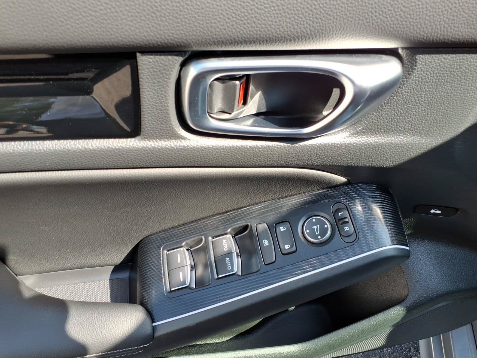 Certified 2025 Honda Civic Sport Touring image 14