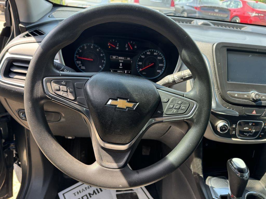 Used 2018 Chevrolet Equinox LS image 13