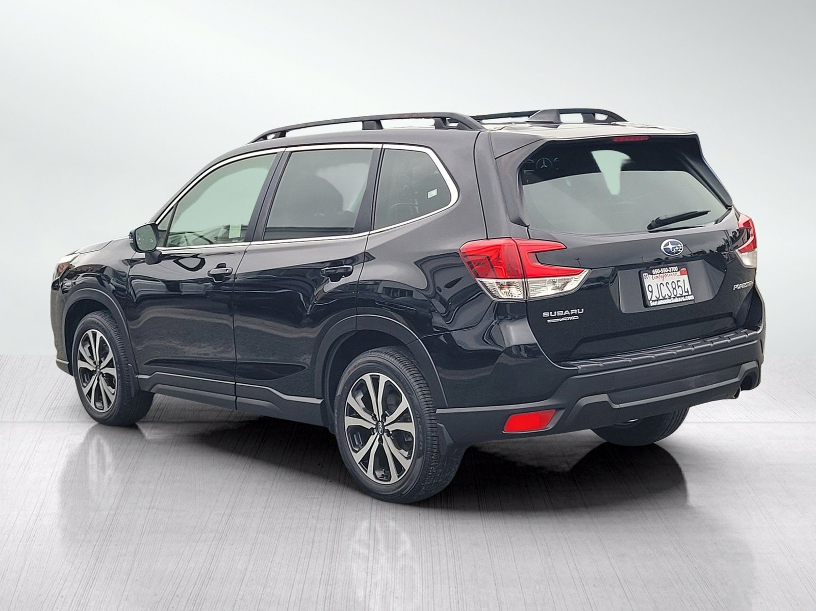 Certified 2023 Subaru Forester Limited AWD/4WD image 6