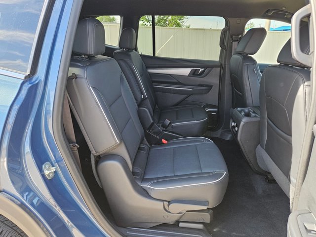 Used 2025 Buick Enclave Preferred image 20