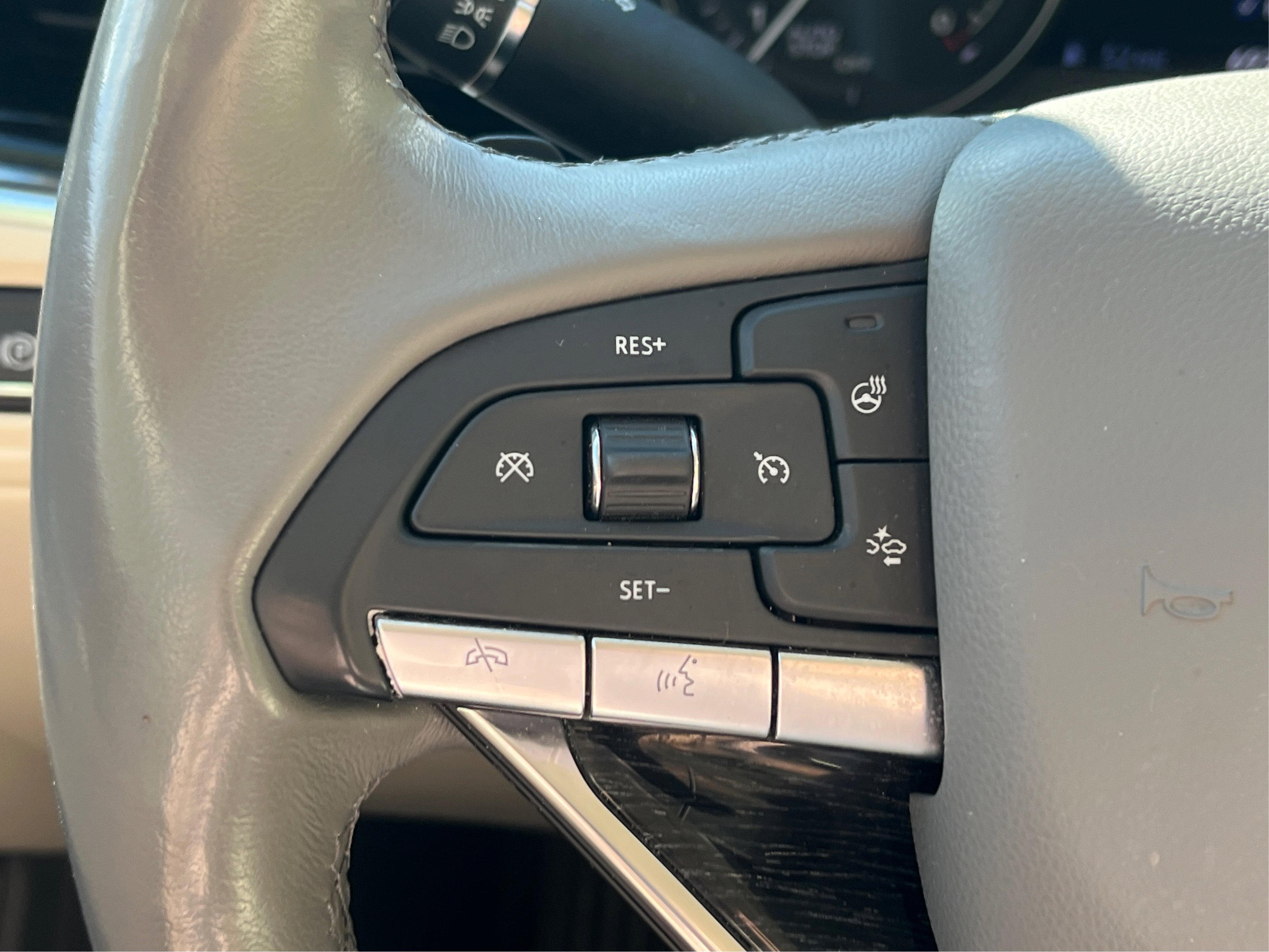 Used 2022 Cadillac XT6 Premium Luxury w/ Technology Package AWD/4WD image 55