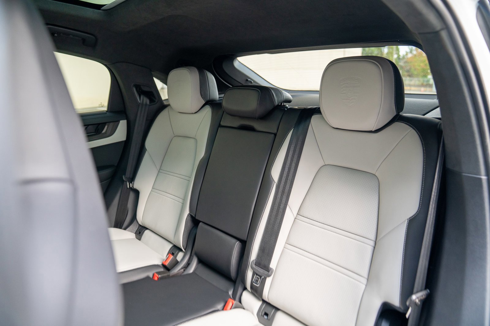 New 2026 Porsche Cayenne GTS image 24