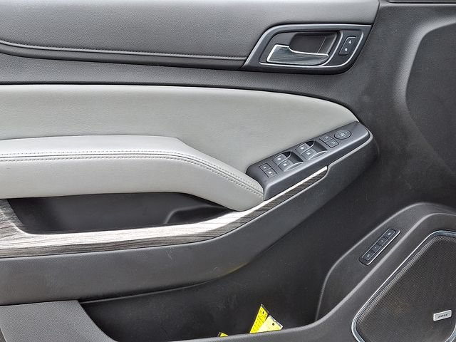 Used 2019 Chevrolet Suburban LT RWD image 15