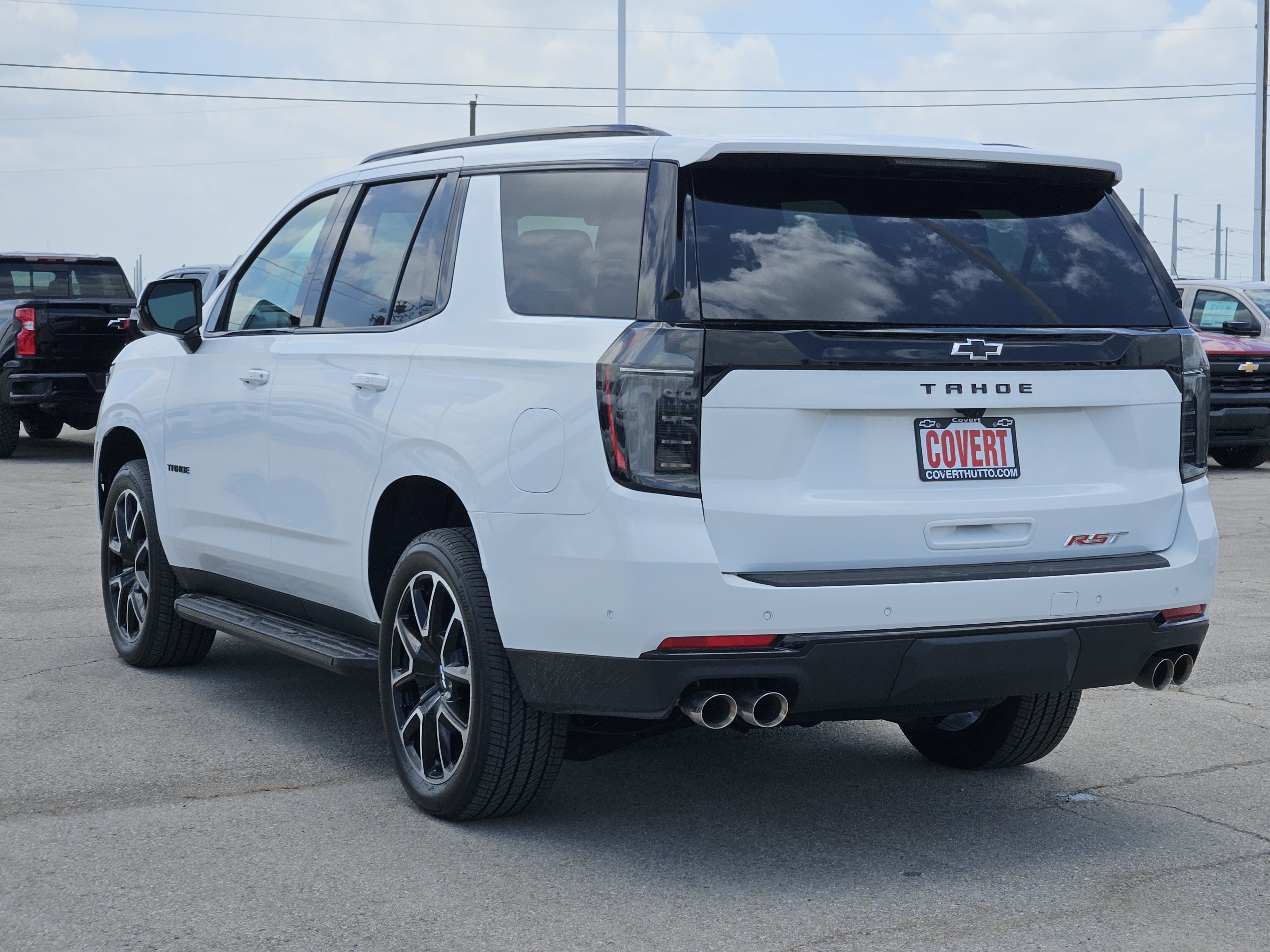 New 2026 Chevrolet Tahoe RST w/ Comfort Package AWD/4WD image 3