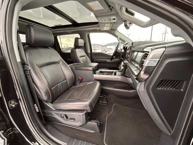 Used 2025 Ford F350 Lariat w/ Black Appearance Package image 38