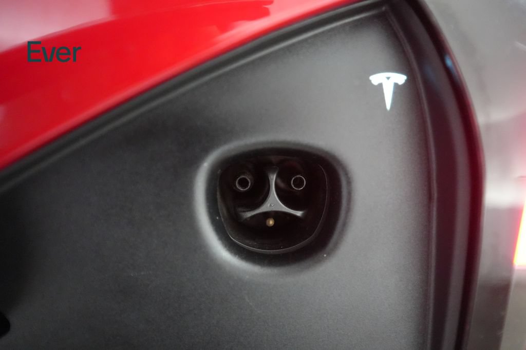Used 2023 Tesla Model S AWD/4WD image 10