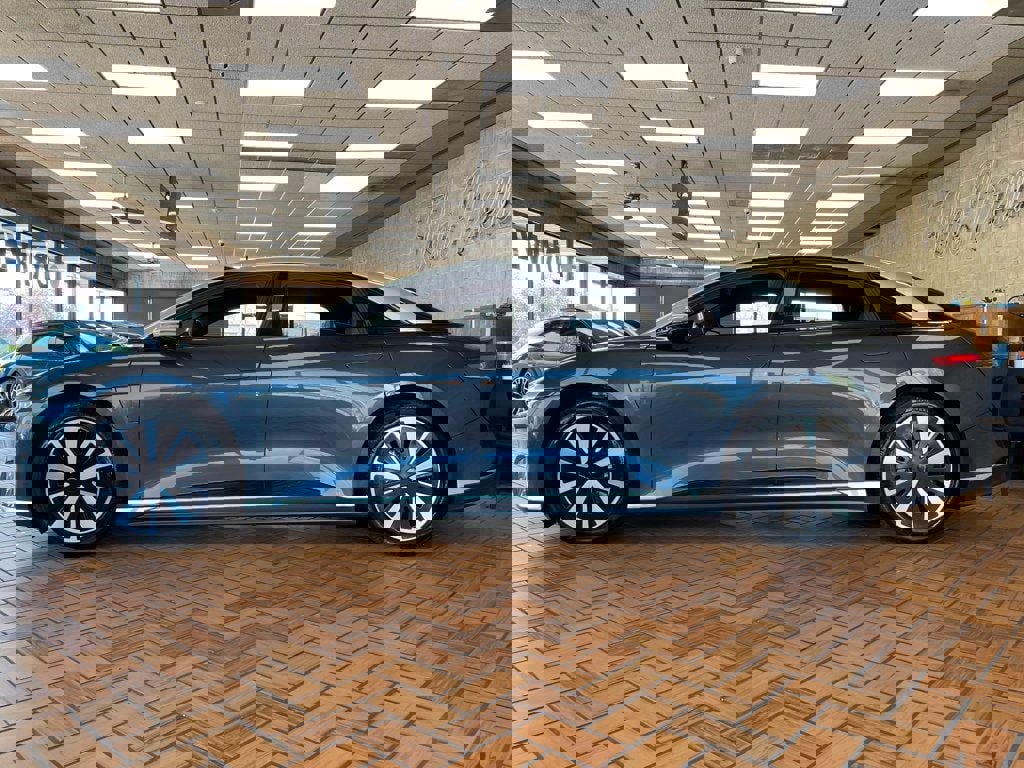 Used 2023 Lucid Air Grand Touring image 5