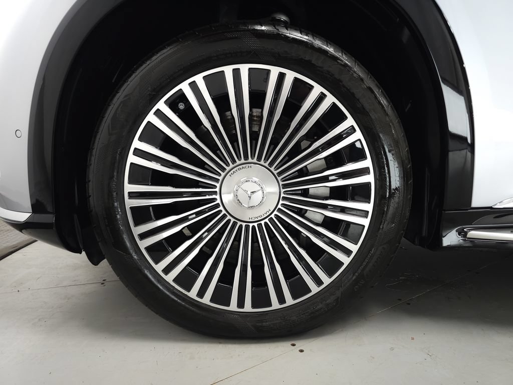Certified 2024 Mercedes-Benz Maybach EQS 680 4MATIC image 40