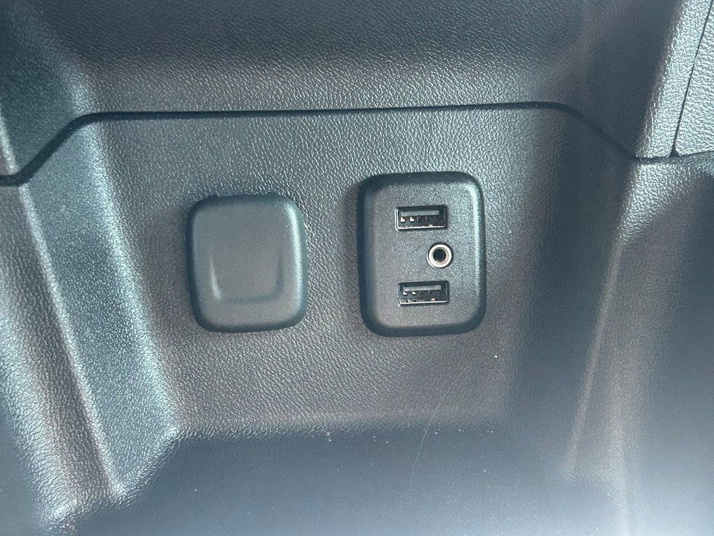 Used 2017 Chevrolet Volt LT FWD image 26