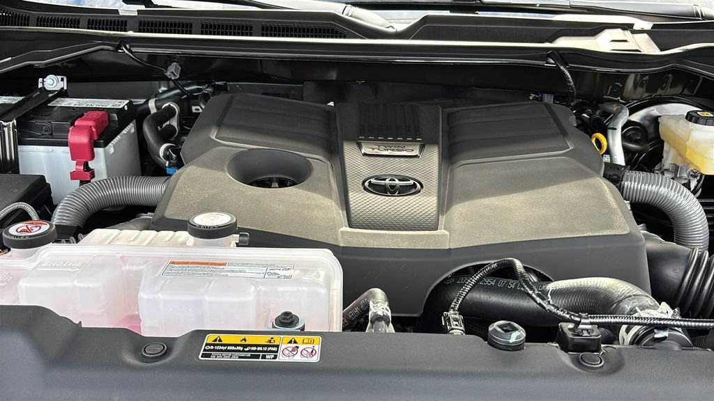 New 2026 Toyota Tundra SR5 w/ TRD Off-Road Package AWD/4WD image 32