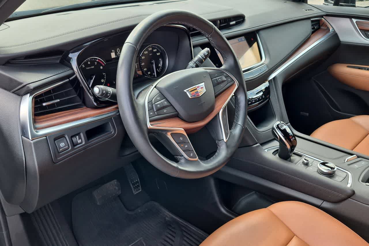 New 2026 Cadillac XT5 Premium Luxury w/ Driver Assist Package AWD/4WD image 2