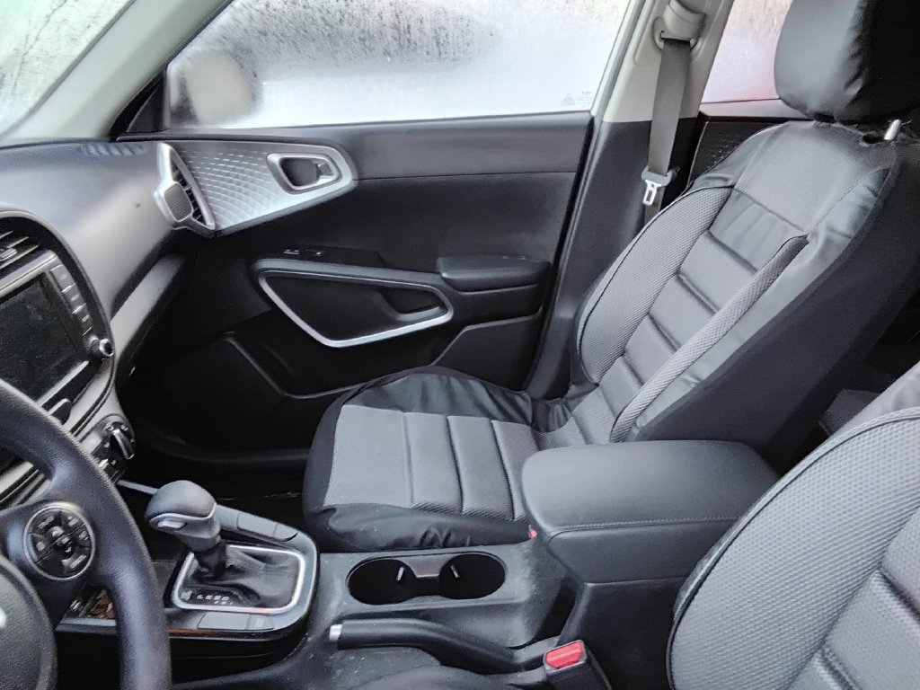 Used 2022 Kia Soul LX FWD image 8