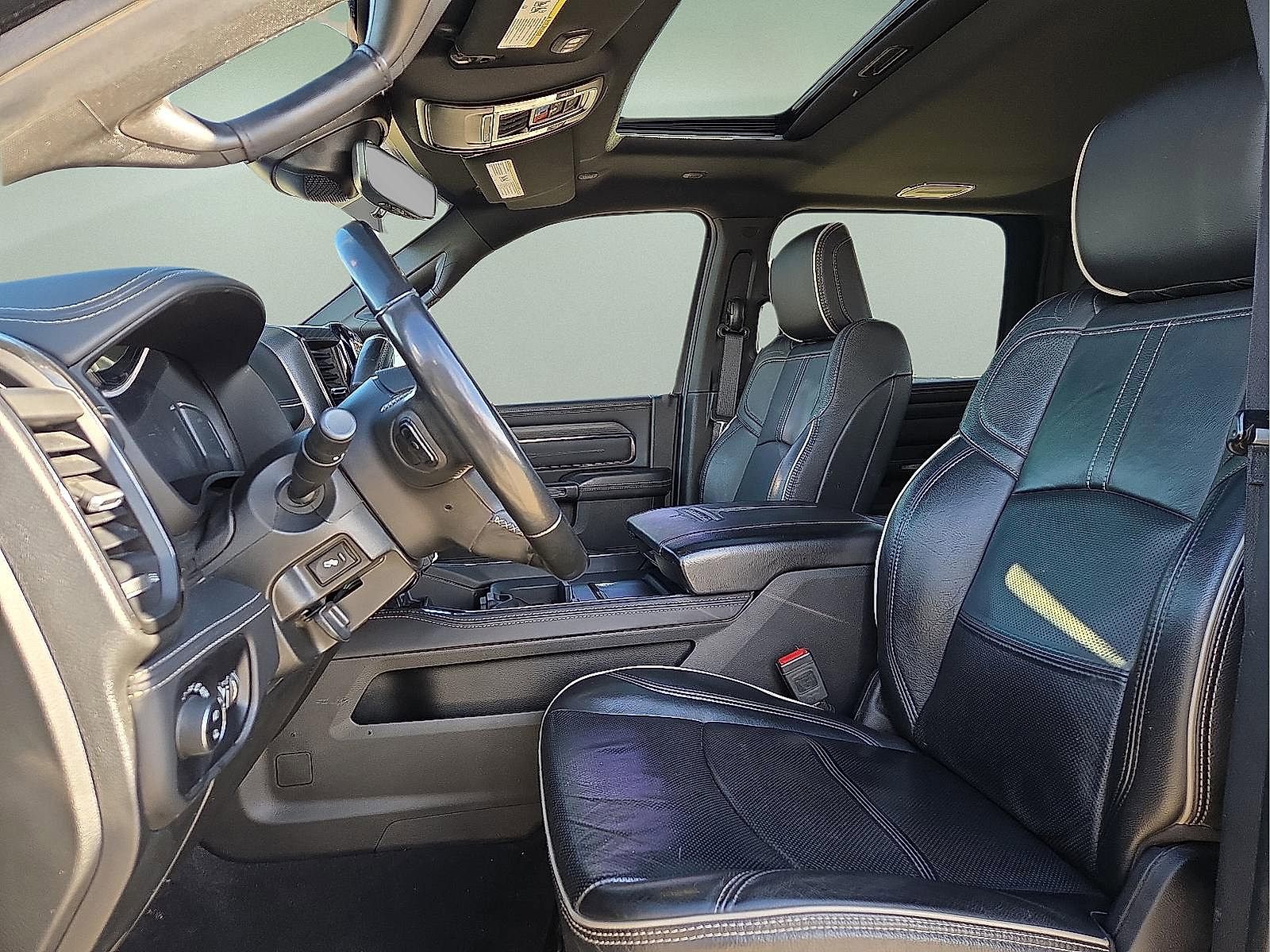 Used 2024 RAM 2500 Limited image 14