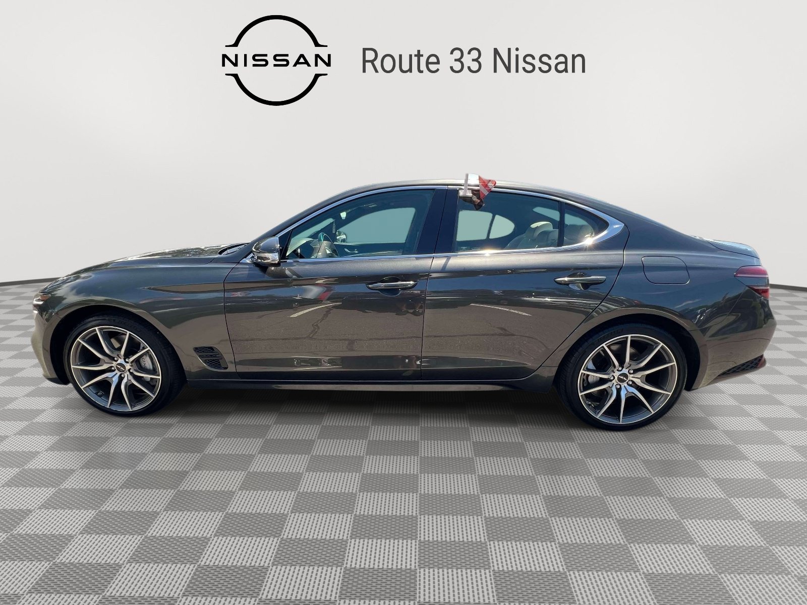Used 2025 Genesis G70 2.5T RWD image 5