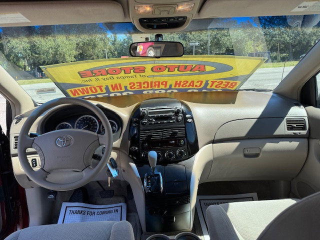 Used 2005 Toyota Sienna LE image 12