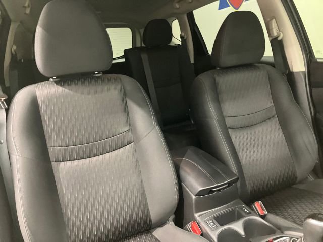 Used 2018 Nissan Rogue SV image 52