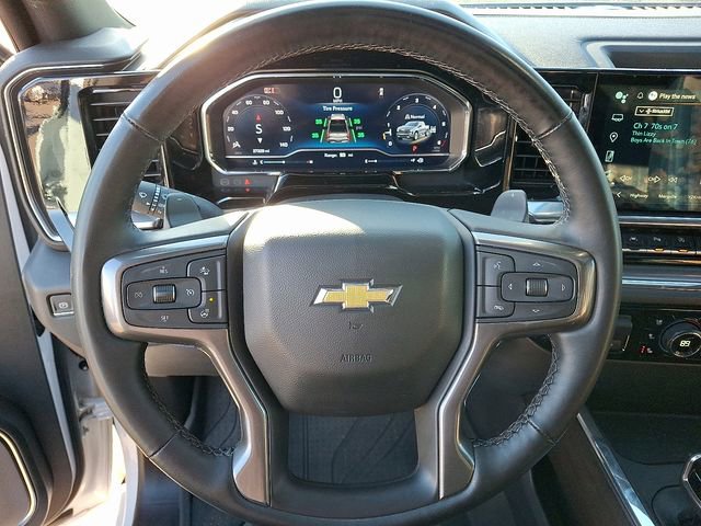 Used 2024 Chevrolet Silverado 1500 High Country w/ High Country Premium Package image 16