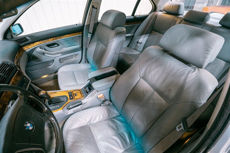 Used 1997 BMW 540i Sedan RWD image 16