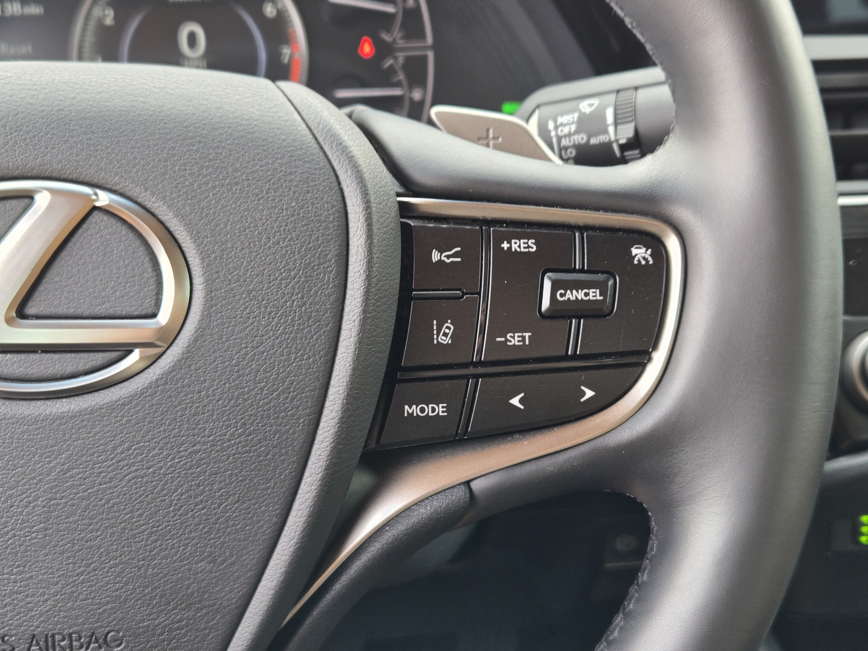 Used 2025 Lexus ES 350 w/ Premium Package FWD image 27