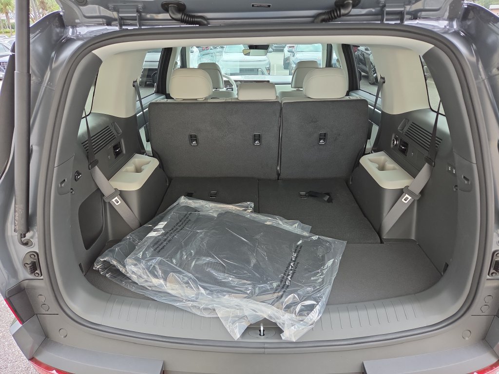 New 2027 Hyundai Santa Fe SEL FWD image 30