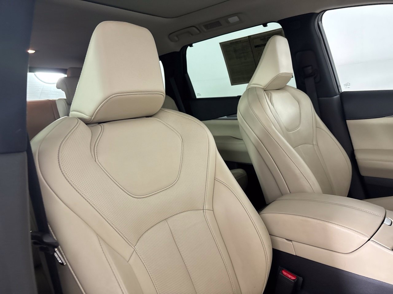 Used 2023 INFINITI QX60 Luxe w/ Cargo Package AWD/4WD image 32