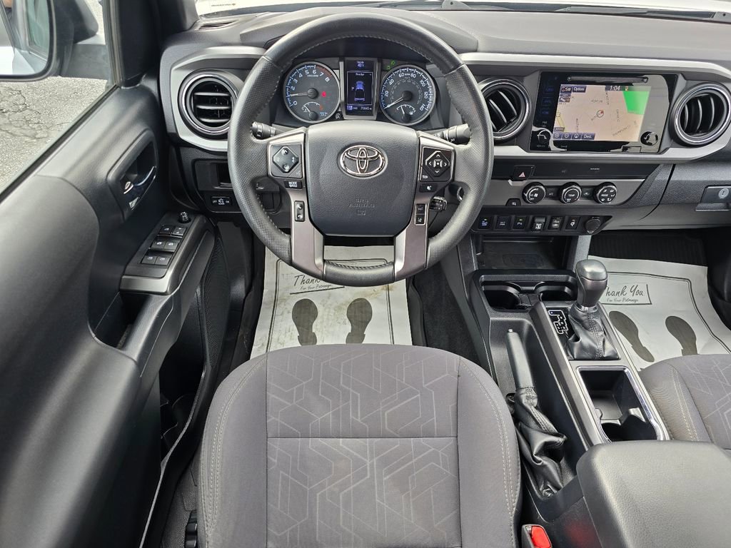 Used 2019 Toyota Tacoma TRD Sport w/ Technology Package image 13