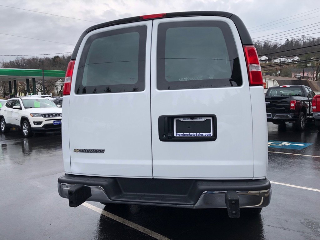 Used 2024 Chevrolet Express 2500 w/ Driver Convenience Package image 4