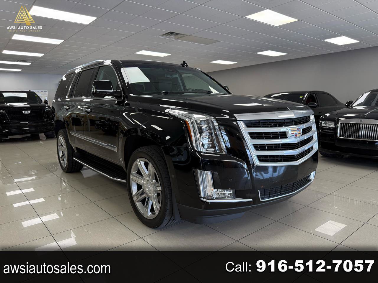 Used 2018 Cadillac Escalade Luxury AWD/4WD image 1