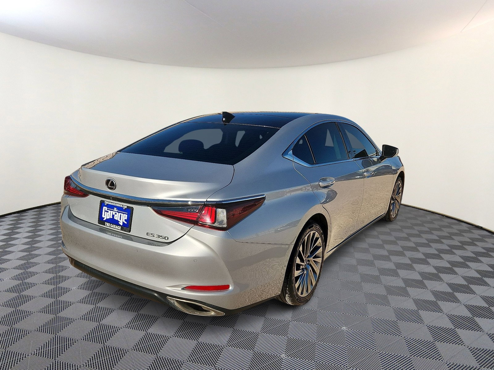 Used 2019 Lexus ES 350 image 4
