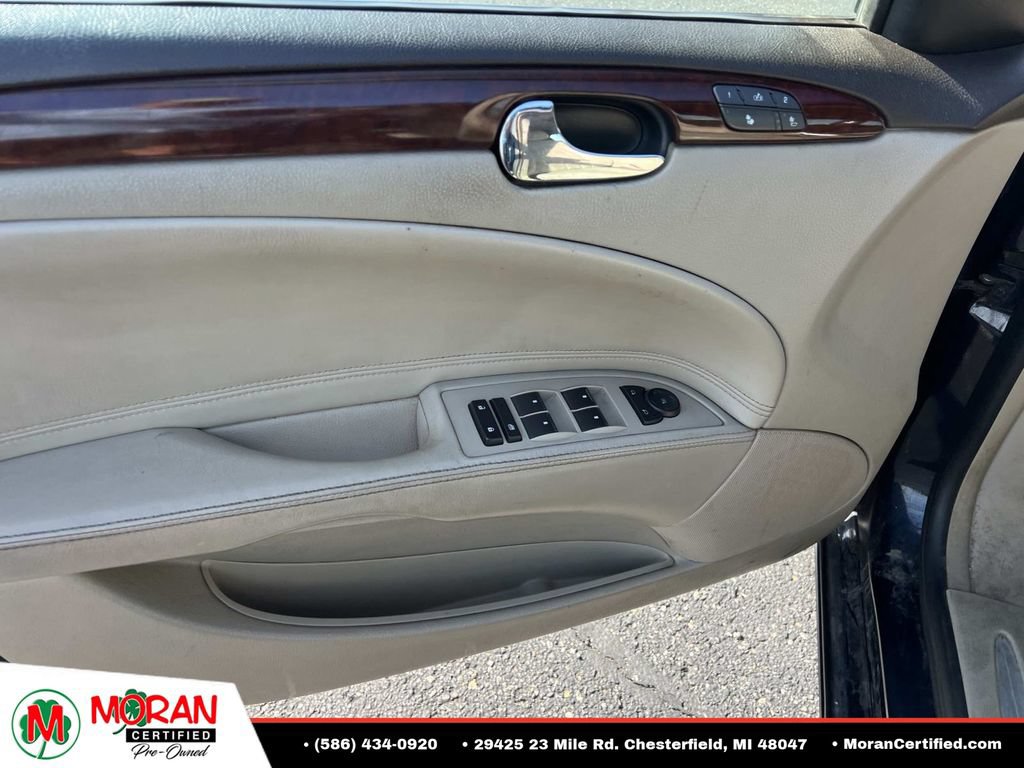 Used 2007 Buick Lucerne CXL w/ Luxury Package FWD image 13