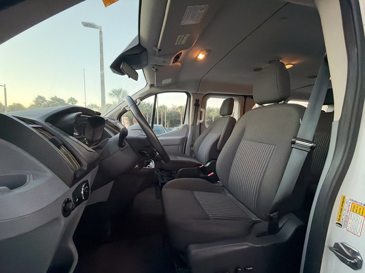 Used 2017 Ford Transit 150 XLT RWD image 6