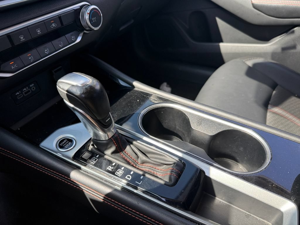 Used 2024 Nissan Altima 2.5 SR FWD image 32