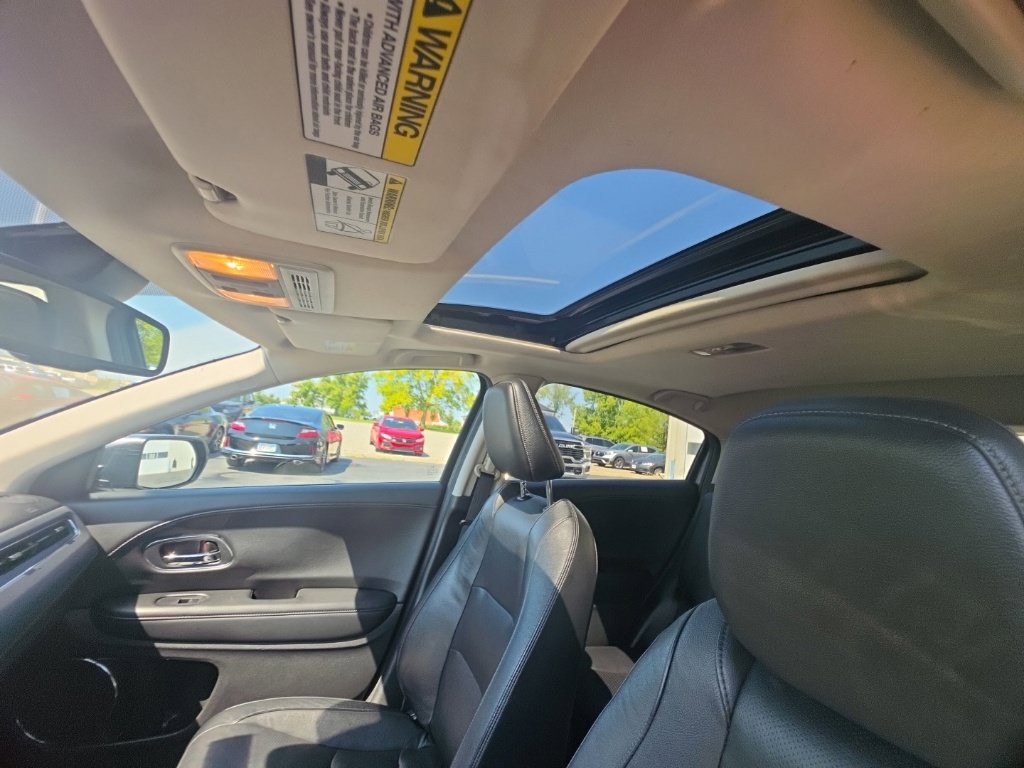 Used 2022 Honda HR-V EX-L image 14
