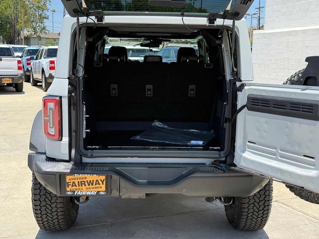 New 2026 Ford Bronco Badlands w/ Sasquatch Package AWD/4WD image 16