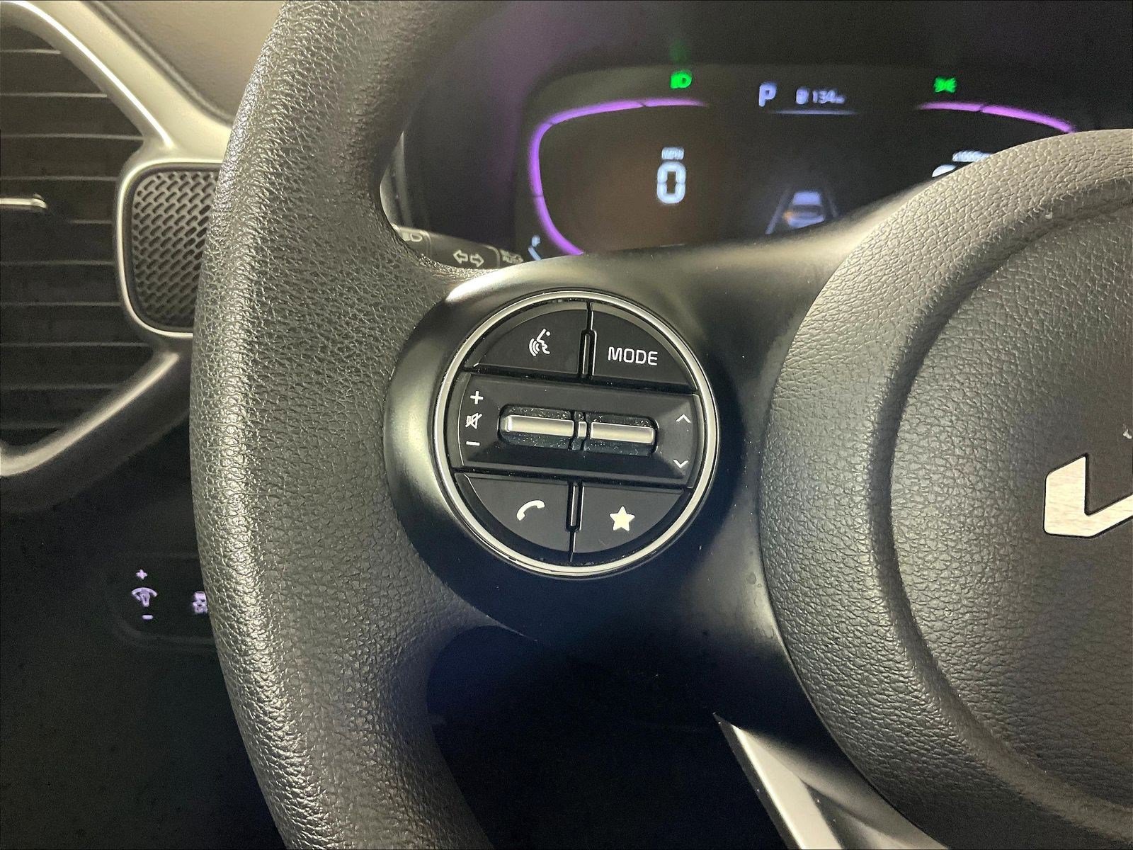 Used 2024 Kia Soul LX FWD image 10
