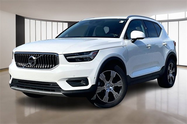 Used 2020 Volvo XC40 T5 Inscription image 1