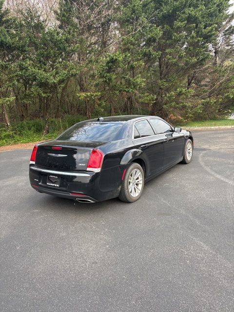 Used 2021 Chrysler 300 Touring L w/ Popular Equipment Group image 23