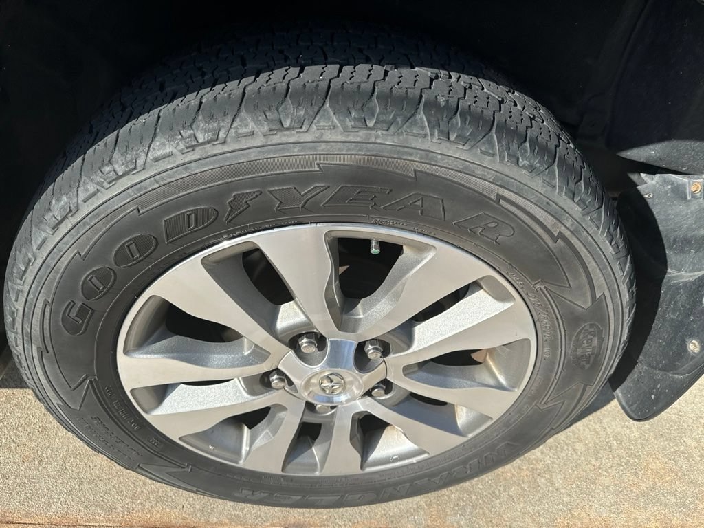 Used 2017 Toyota Sequoia Limited w/ Safety & Convenience Package RWD image 5