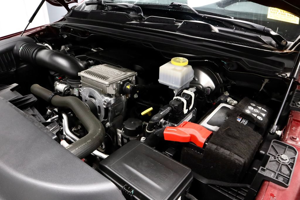 Used 2024 RAM 1500 Laramie AWD/4WD image 17